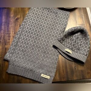 Columbia Charcoal Gray Knit Beanie and Scarf Set